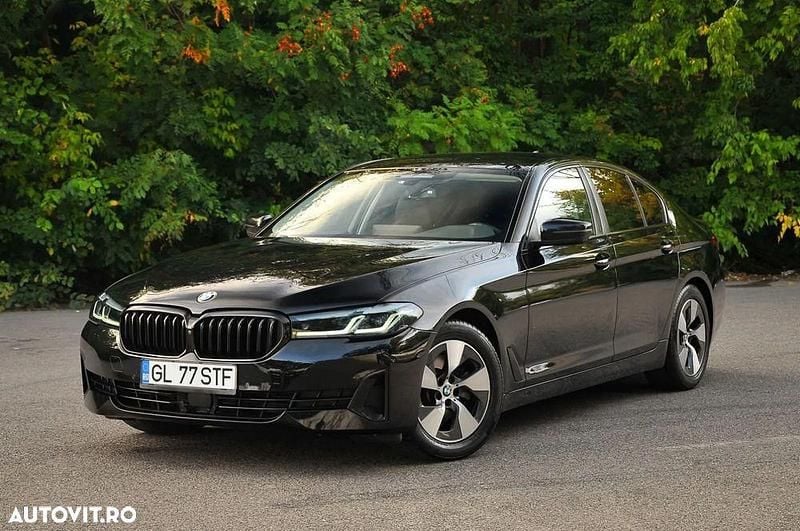 Culoarenegru Utilizat 2021 BMW 520 Comfort Edition Berlinǎ | 31.800 EUR (Scump) - Imagine 1/4