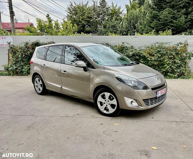 Culoaremaro Utilizat 2010 Renault Scénic III Luxe Monovolum | 4.470 EUR - Imagine 1/4