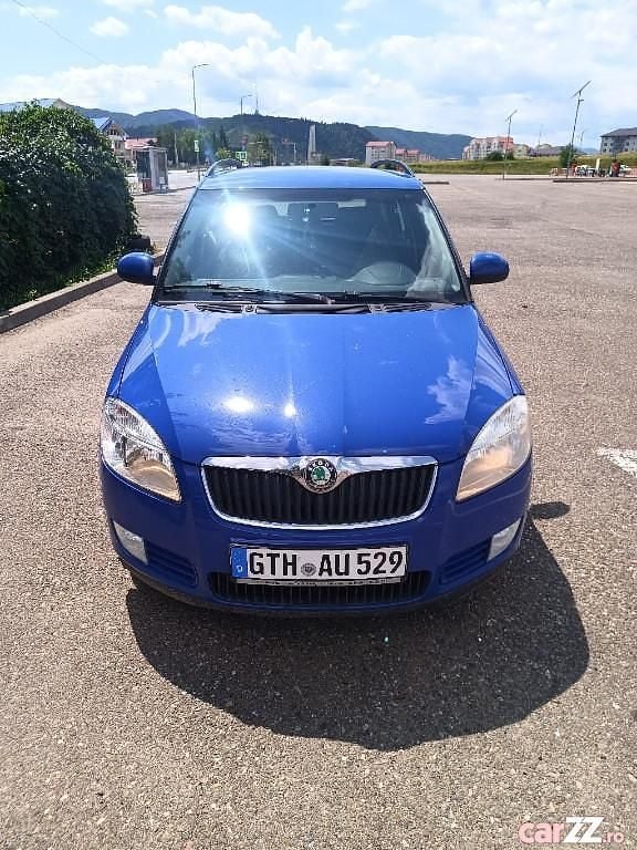 Utilizat 2010 Skoda Fabia Break | 1.900 EUR (Preț bun) - Imagine 1/4