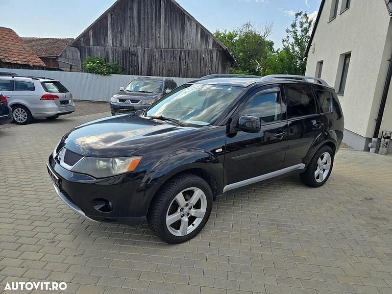 Culoarenegru Utilizat 2007 Mitsubishi Outlander Invite SUV | 4.990 EUR (Preț OK) - Imagine 1/4