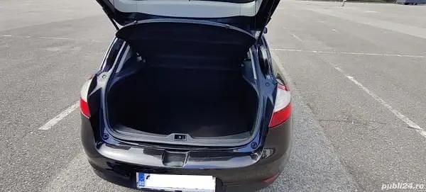 Second-hand Renault Mégane III 96 CP (70 kW) 2009 Negru Hatchback