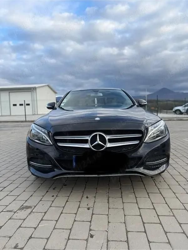 Second-hand Mercedes C180 85 CP (62 kW) 2015 Berlinǎ