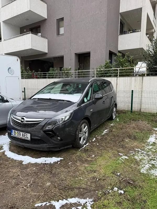 Second-hand Opel Zafira 100 CP (73 kW) 2016 Verde Monovolum