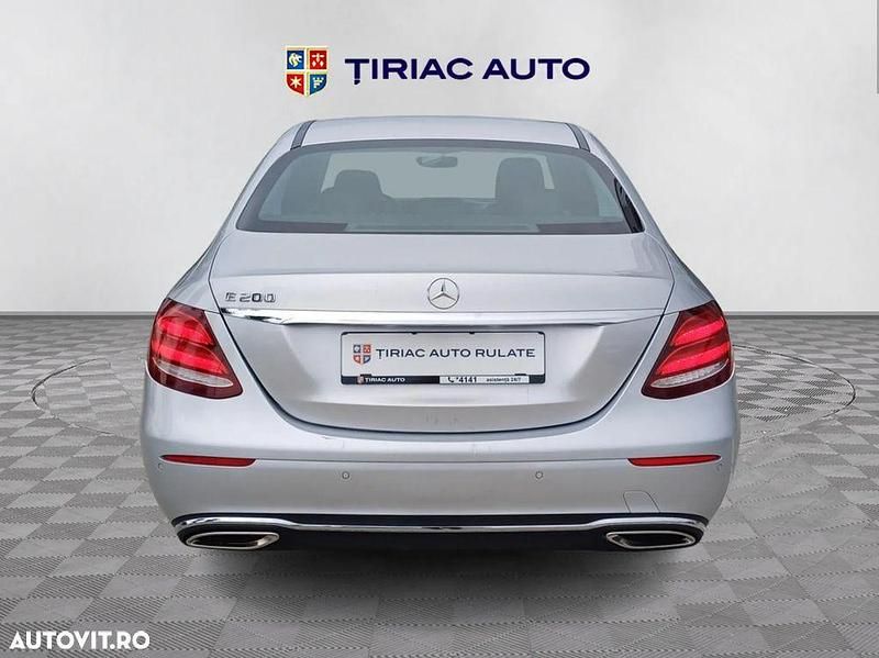 Second-hand Mercedes E200 Exclusive 184 CP (135 kW) 2016 Culoareargint Berlinǎ