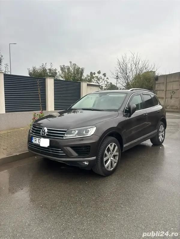 Second-hand VW Touareg 262 CP (192 kW) 2017 Maro SUV
