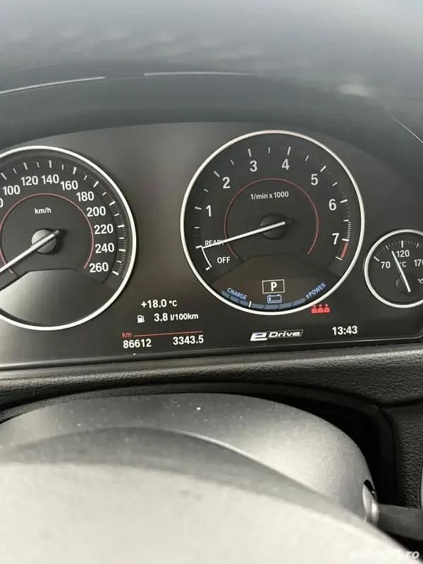 Utilizat 2017 BMW 330 Berlinǎ | 17.500 EUR (Preț bun) - Imagine 1/4