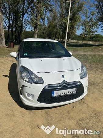 Alb Utilizat 2010 Citroën DS3 | 4.000 EUR (Super Preț) - Imagine 1/4