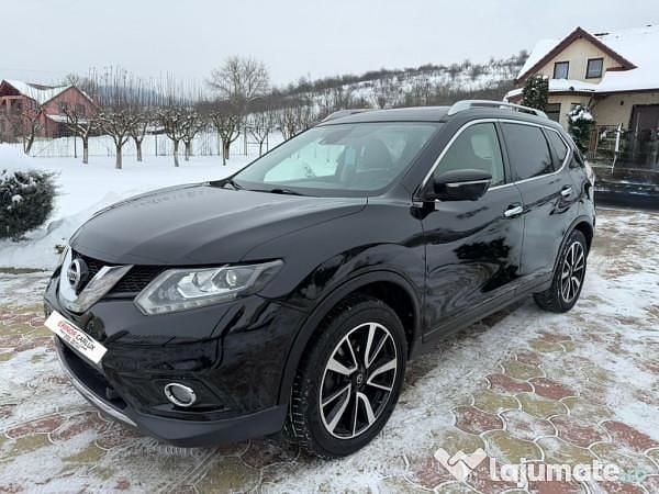 Negru Second-hand 2015 Nissan X-Trail Tekna SUV | 10.500 EUR (Preț bun) - Imagine 1/4