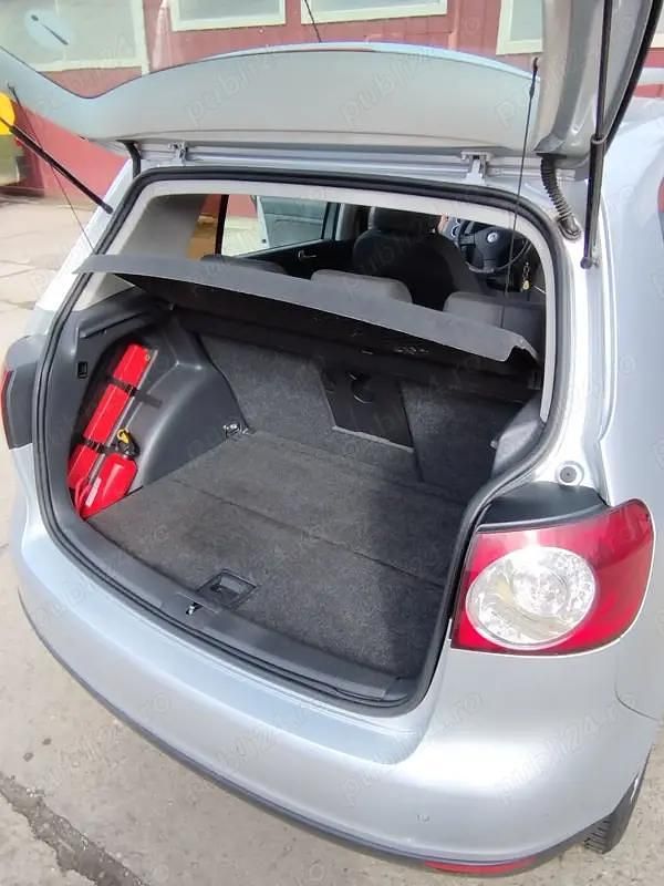 Utilizat 2008 VW Golf V Hatchback | 3.200 EUR (Preț OK) - Imagine 1/4