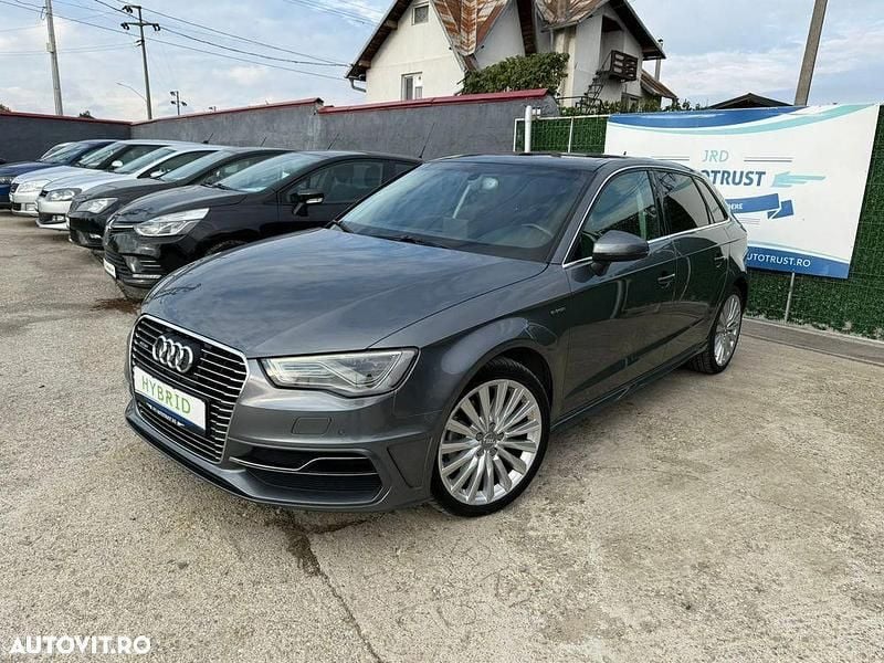 Culoareargint Utilizat 2015 Audi A3 Sportback e-tron Hatchback | 10.300 EUR - Imagine 1/4