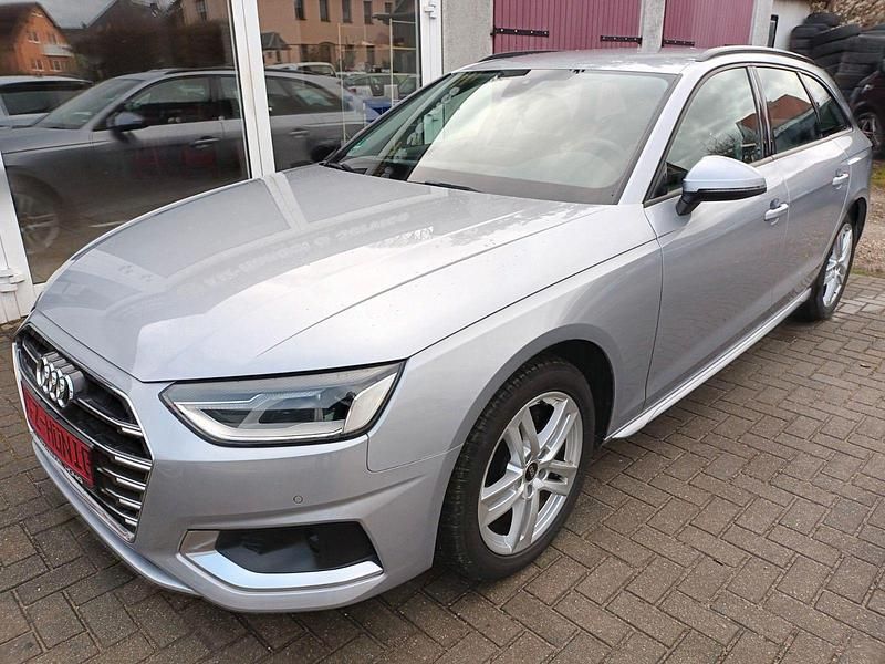 Utilizat 2021 Audi A4 Advanced Break | 26.308 EUR (Puțin scump) - Imagine 1/1