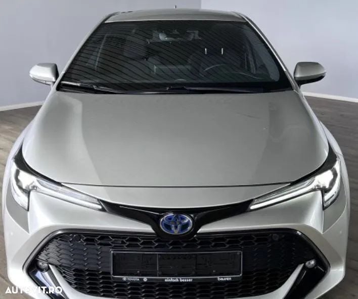 Argint Utilizat 2022 Toyota Corolla Hatchback | 23.799 EUR (Preț OK) - Imagine 1/4