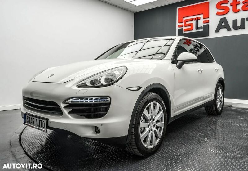 Alb Utilizat 2012 Porsche Cayenne SUV | 16.767 EUR (Preț OK) - Imagine 1/4