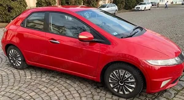 Second-hand Honda Civic Sport 100 CP (73 kW) 2011 Rosu Hatchback