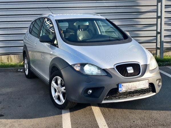 Argintiu Utilizat 2008 Seat Altea XL Monovolum | 4.500 EUR (Puțin scump) - Imagine 1/4