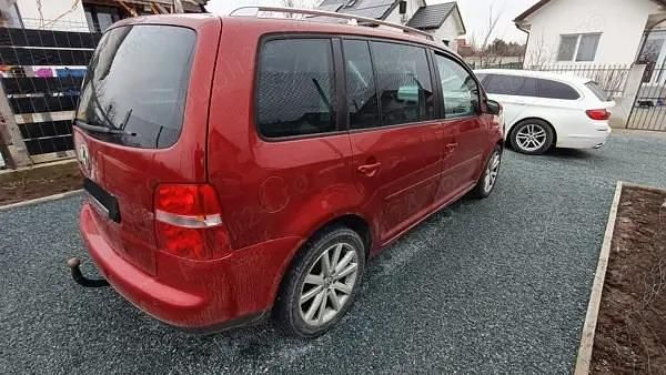 Second-hand VW Touran 170 CP (125 kW) 2006 Visiniu Monovolum