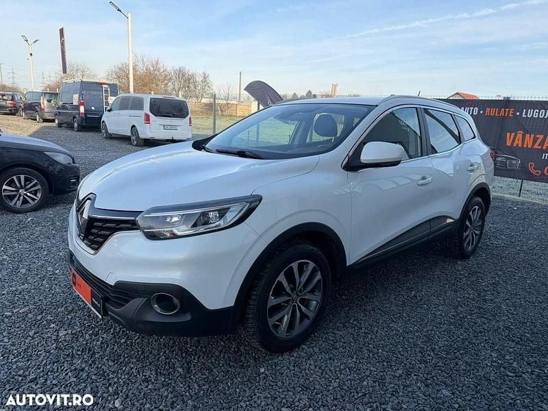 Culoarealb Utilizat 2015 Renault Kadjar Zen SUV | 7.990 EUR (Super Preț) - Imagine 1/4