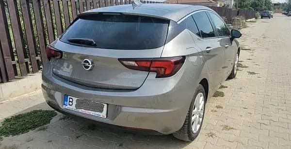 Second-hand Opel Astra Edition 136 CP (100 kW) 2017 Gri Hatchback