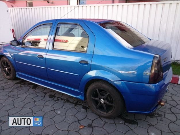 Albastru Utilizat 2005 Dacia Logan Berlinǎ | 2.200 EUR (Preț bun) - Imagine 1/4
