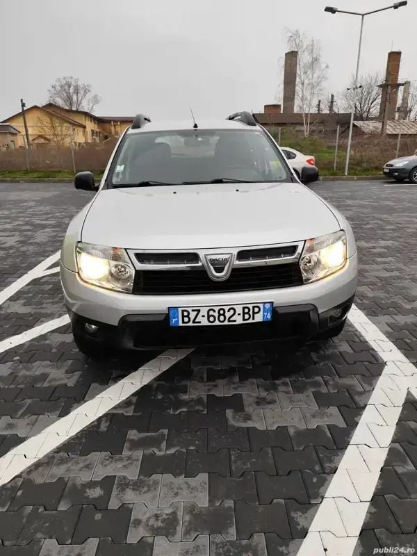 Utilizat 2011 Dacia Duster SUV | 3.800 EUR (Preț OK) - Imagine 1/4
