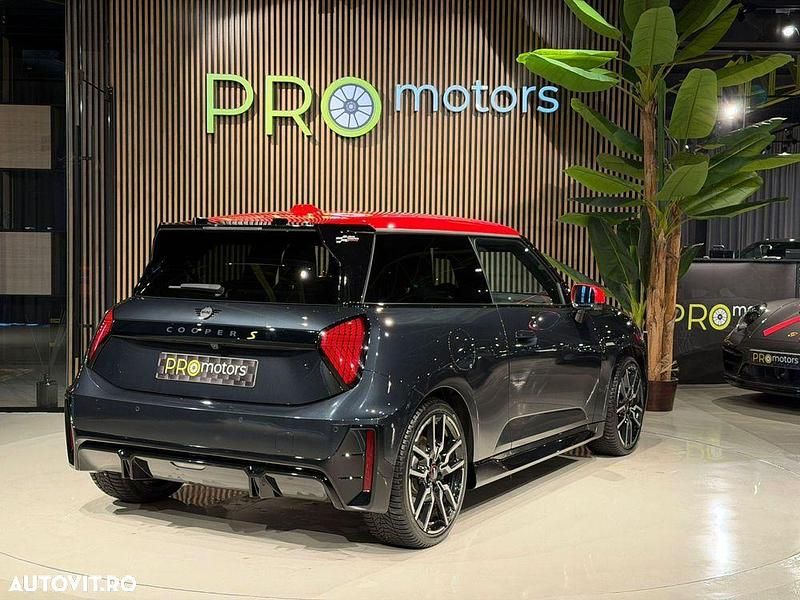 Second-hand Mini Cooper Coupé 189 kW (258 CP) 2024 Culoaregri Coupe