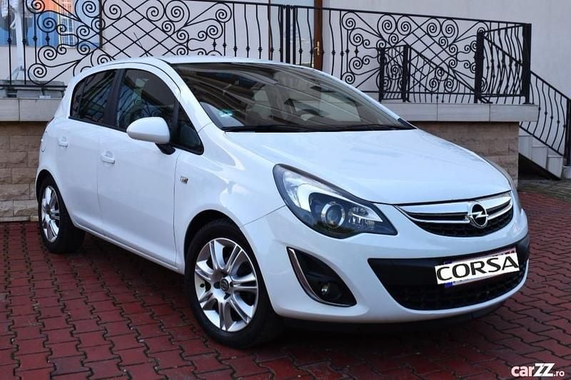 Alb Utilizat 2012 Opel Corsa Berlinǎ | 3.990 EUR - Imagine 1/4
