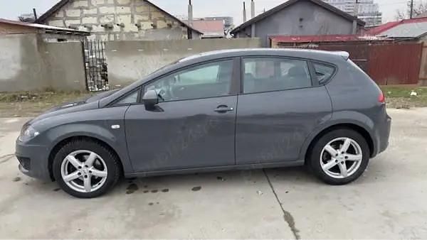 Second-hand Seat Leon 105 CP (77 kW) 2011 Hatchback