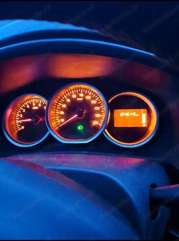 Maro Utilizat 2017 Dacia Logan Berlinǎ | 5.900 EUR (Preț bun) - Imagine 1/4