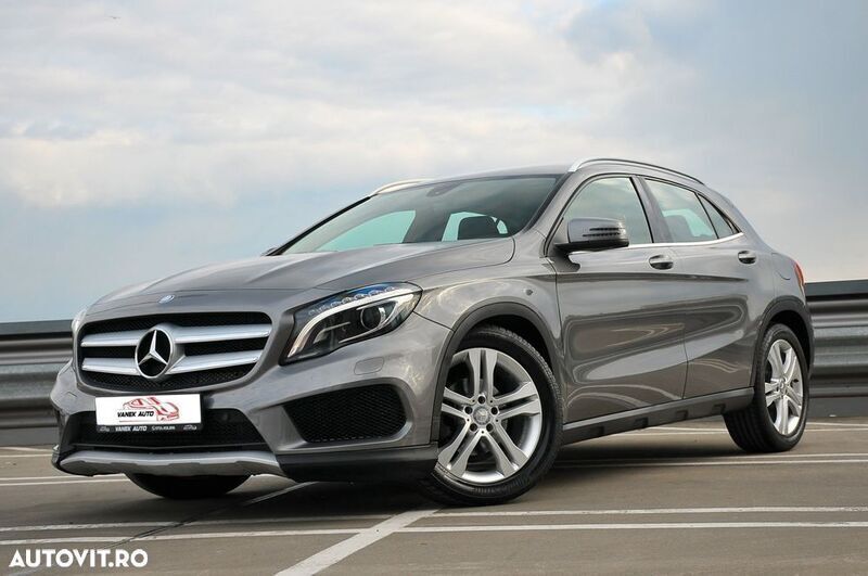 Gri Utilizat 2015 Mercedes GLA200 AMG line SUV | 11.999 EUR (Preț bun) - Imagine 1/4