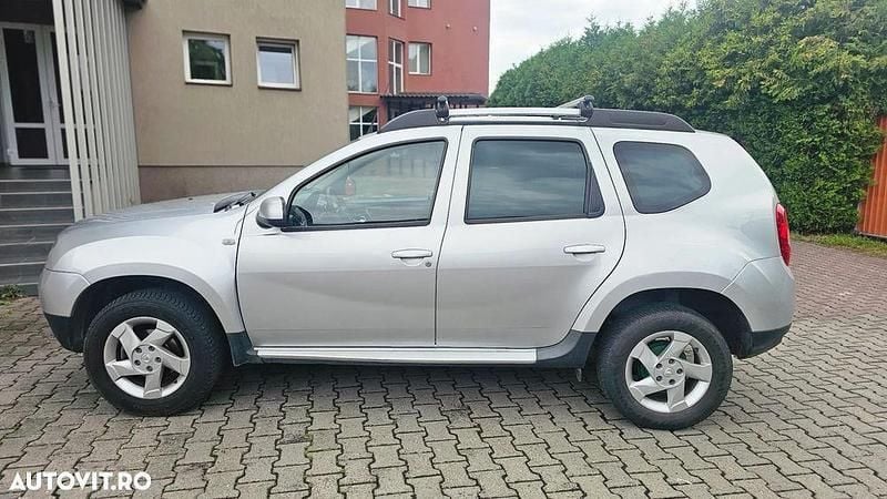 Gri Utilizat 2010 Dacia Duster Ambiance SUV | 5.000 EUR (Preț OK) - Imagine 1/4
