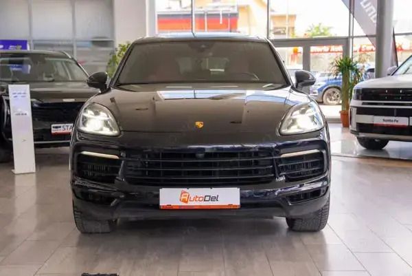 Second-hand Porsche Cayenne 440 CP (323 kW) 2019 Negru SUV