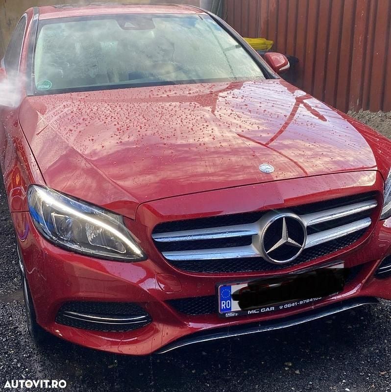 Culoarerosu Utilizat 2014 Mercedes C200 Avantgarde Berlinǎ | 18.000 EUR (Preț OK) - Imagine 1/4