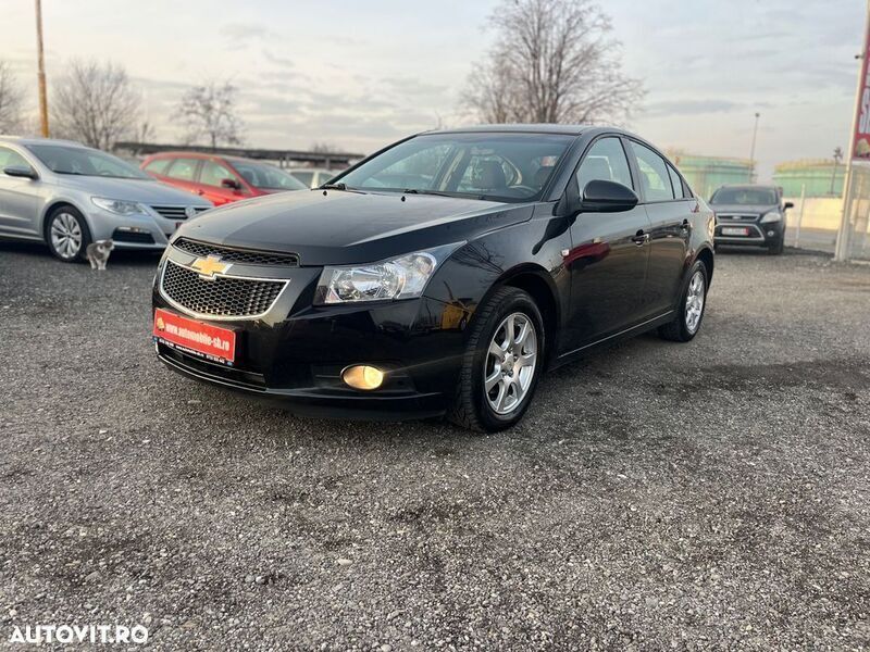 Negru Utilizat 2012 Chevrolet Cruze LS Berlinǎ | 4.990 EUR - Imagine 1/4