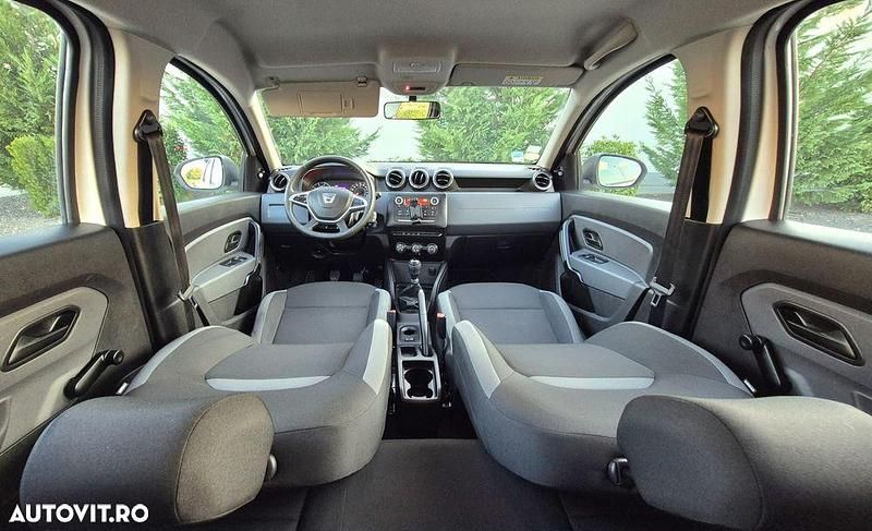 Second-hand Dacia Duster 95 CP (69 kW) 2021 Culoarealb SUV