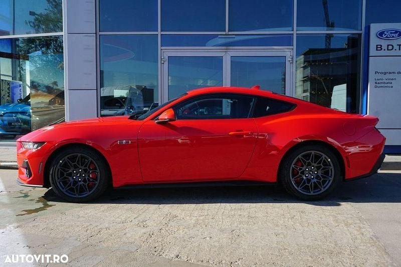 Second-hand Ford Mustang 446 CP (328 kW) 2024 Rosu Coupe