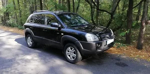 Negru Utilizat 2006 Hyundai Tucson SUV | 3.500 EUR (Preț OK) - Imagine 1/4