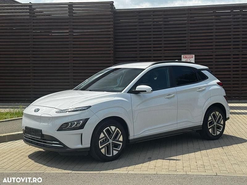 Second-hand Hyundai Kona Advantage 100 kW (136 CP) 2022 Alb SUV