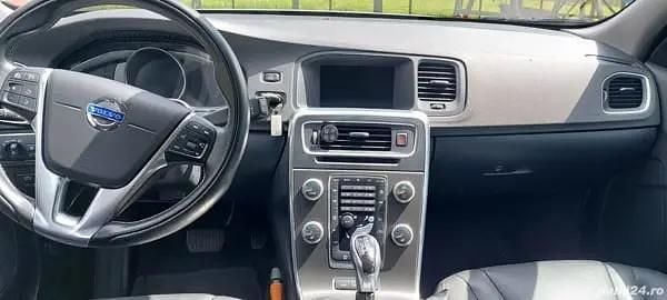 Second-hand Volvo V60 288 CP (211 kW) 2015 Break