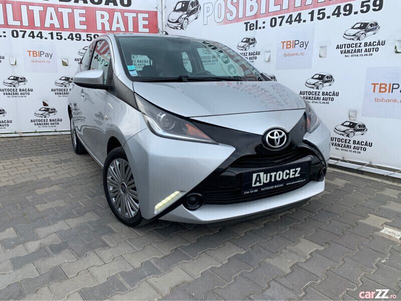 Gri Utilizat 2015 Toyota Aygo Hatchback | 7.950 EUR - Imagine 1/4