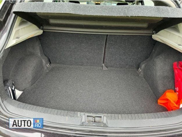 Second-hand Nissan Qashqai 130 CP (95 kW) 2011 Negru SUV