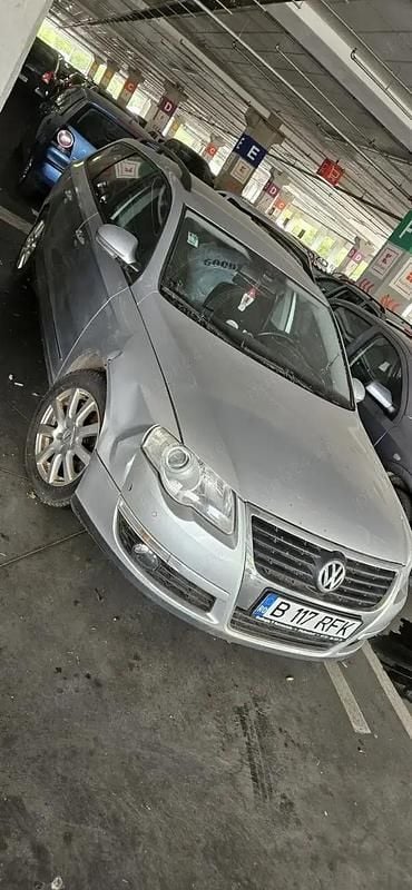 Second-hand VW Passat 103 CP (75 kW) 2009 Gri