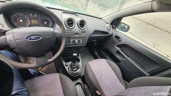 Second-hand Ford Fiesta 95 CP (69 kW) 2006 Hatchback