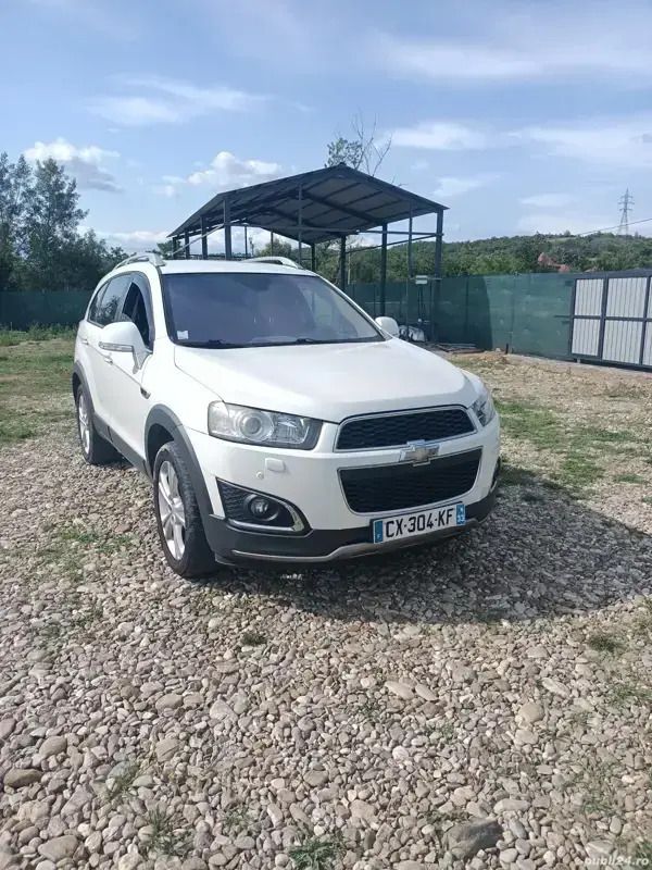 Utilizat 2013 Chevrolet Captiva SUV | 4.990 EUR - Imagine 1/4