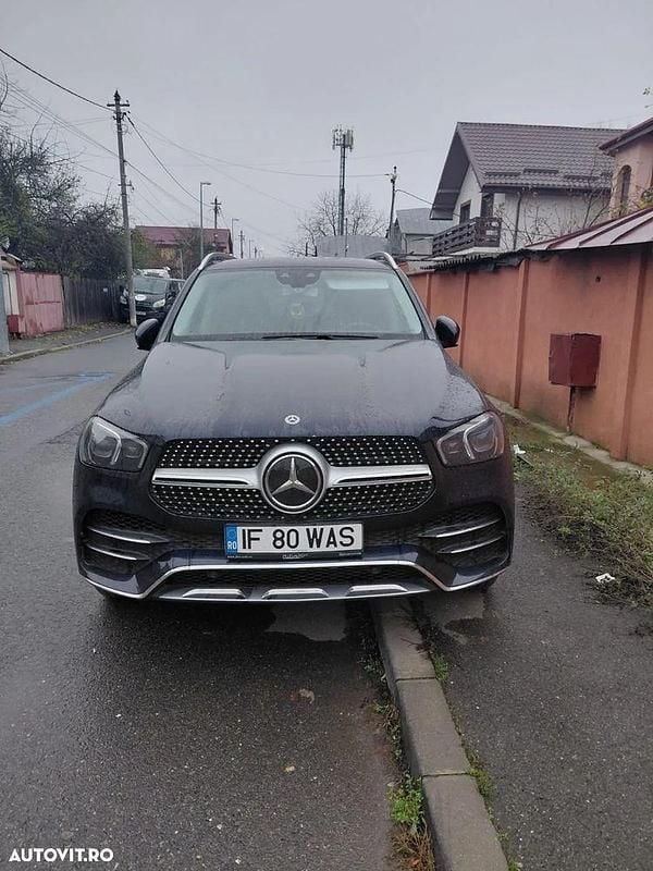 Culoarealbastru Utilizat 2019 Mercedes GLE350 AMG line SUV | 44.900 EUR (Super Preț) - Imagine 1/4
