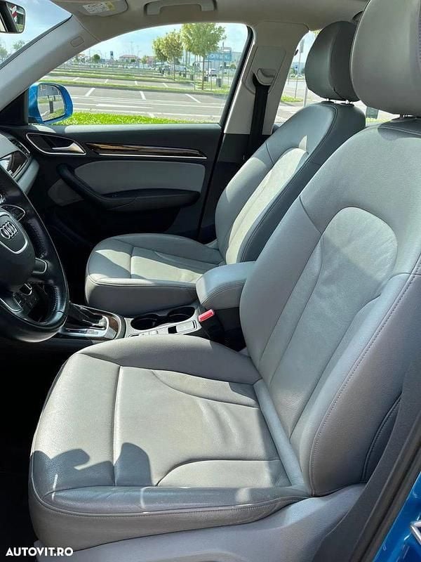 Second-hand Audi Q3 S-Line 149 CP (109 kW) 2016 Culoarealbastru SUV