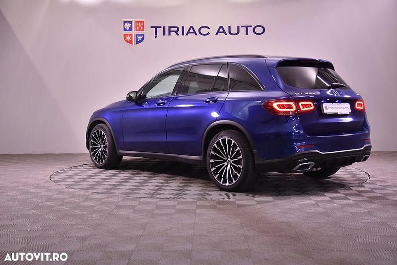 Second-hand Mercedes GLC300 245 CP (180 kW) 2019 Culoarealbastru SUV
