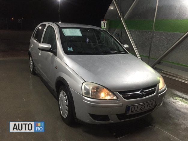 Gri Utilizat 2005 Opel Corsa Hatchback | 1.500 EUR - Imagine 1/4