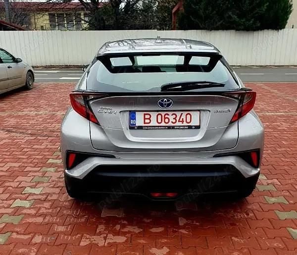 Second-hand Toyota C-HR 100 CP (73 kW) 2022 SUV