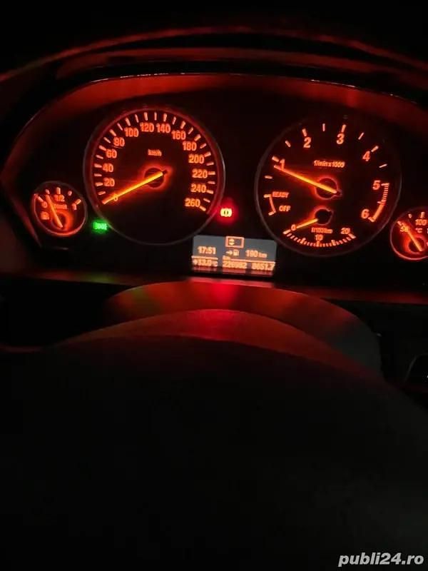 Utilizat 2015 BMW 320 Berlinǎ | 14.000 EUR (Preț OK) - Imagine 1/4