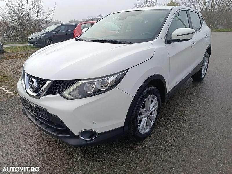 Alb Second-hand 2016 Nissan Qashqai N-Connecta SUV | 7.990 EUR (Super Preț) - Imagine 1/4